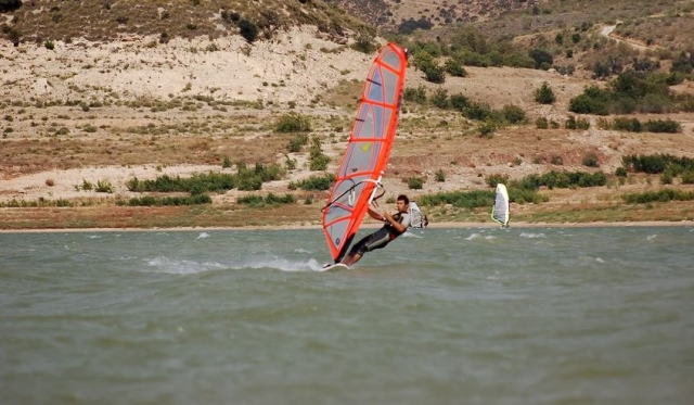  Volando sobre el agua 